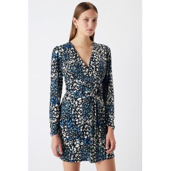 Rochie cu model si decolteu in V
