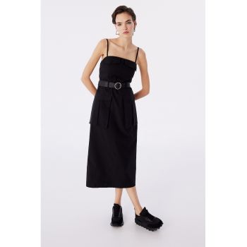 Rochie dreapta cu buzunare cu clapa