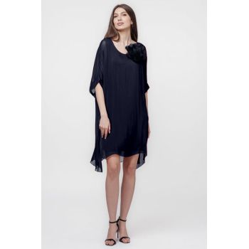 Rochie midi, dreapta, din matase naturala, cu funda pe spate, bleumarin ieftina