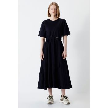 Rochie midi evazata