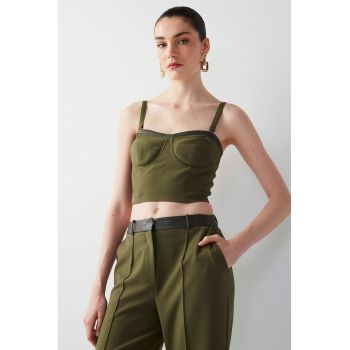 Top crop cu bretele ajustabile