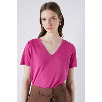 Tricou cu model uni si decolteu in V