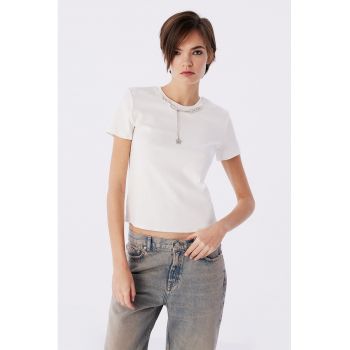 Tricou din amestec de bumbac cu detaliu de lant