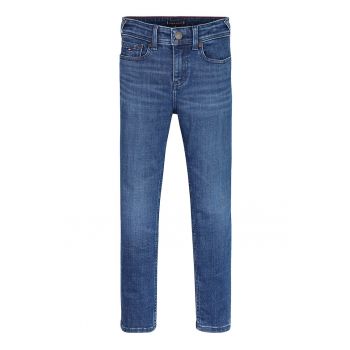 Blugi slim fit