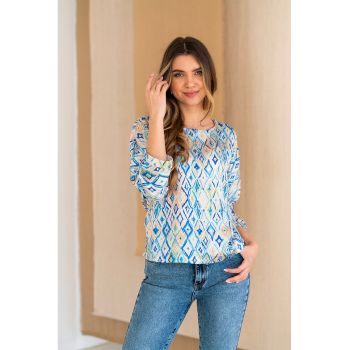 Bluza lejera cu decolteu rotund