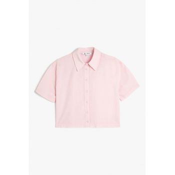 Camasa crop cu guler ascutit