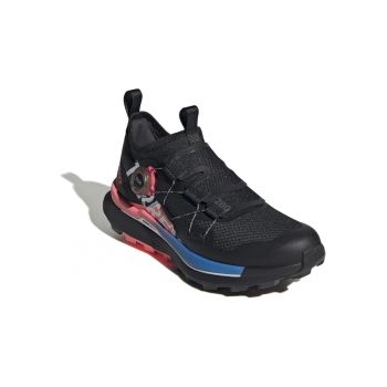 Pantofi sport dama  Terrex Agravic Pro - sintetic/textil - cu varf intarit - negru