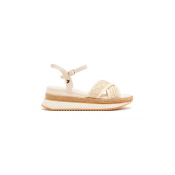 Sandale cu talpa wedge si catarama