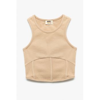 Top crop cu decolteu rotund