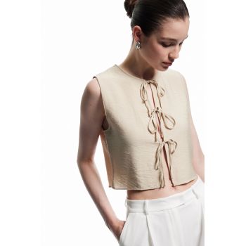 Bluza crop cu prindere cu snururi