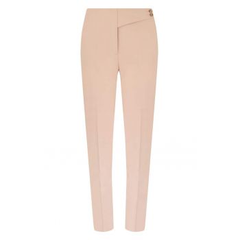 Pantaloni conici cu pliu frontal si detaliu asimetric