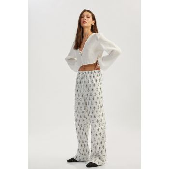 Pantaloni cu croiala ampla