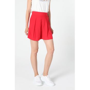 Pantaloni scurti cu talie inalta