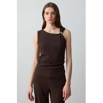 Top texturat cu model drapat