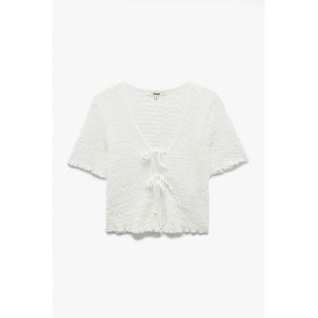 Tricou regular fit cu decolteu in V