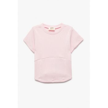 Tricou striat cu decolteu la baza gatului