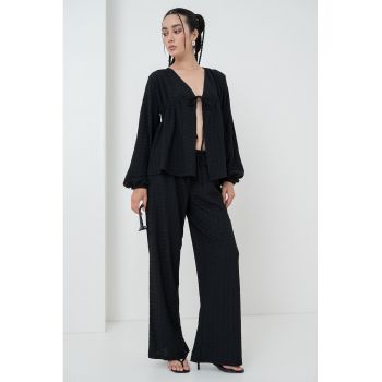 Bluza lejera cu maneci evazate