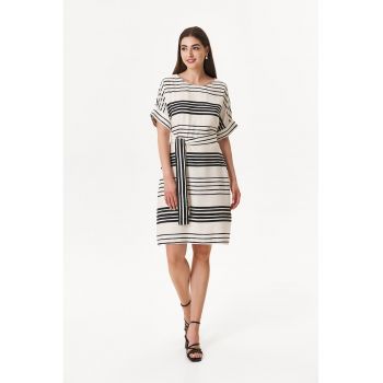 Rochie cu cordon in talie