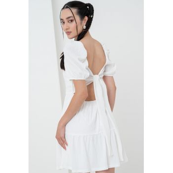 Rochie cu croiala in A si decolteu patrat