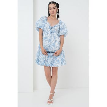 Rochie scurta evazata cu maneci bufante si model