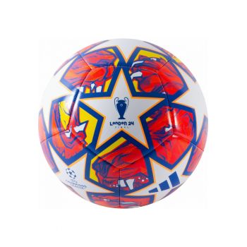 Minge fotbal  Finale UCL 24 Training - alb/rosu