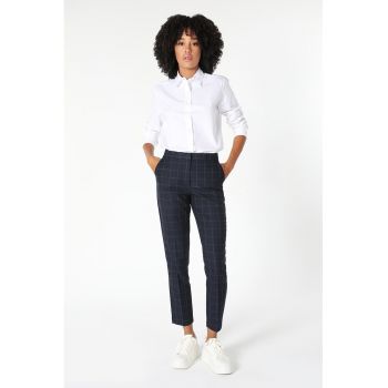 Pantaloni chino slim fit in carouri