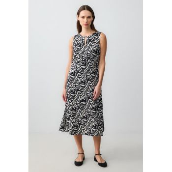 Rochie midi cu croiala dreapta si imprimeu
