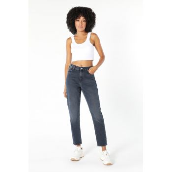 Blugi crop mom-fit cu aspect decolorat