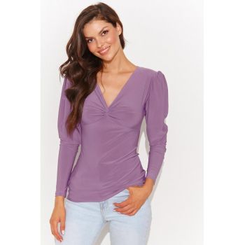Bluza cu decolteu in V si detaliu rasucit -