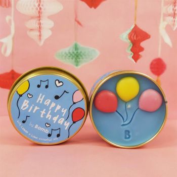 Lumanare parfumata 180g Happy Birthday Cutie metalica Bomb Cosmetics