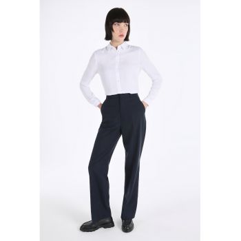 Pantaloni eleganti cu croiala ampla