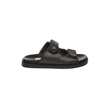 Papuci din piele ecologica cu velcro