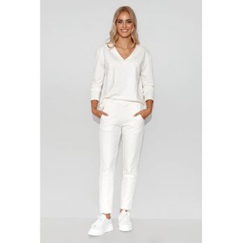 Set de pantaloni si bluza cu decolteu in V si logo brodat