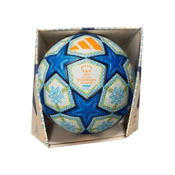 Minge fotbal  Finale 25 UWCL Pro - oficiala de joc