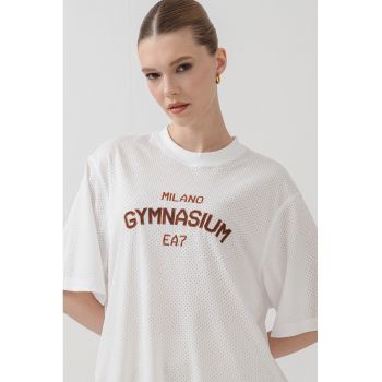Tricou lejer din plasa cu broderie