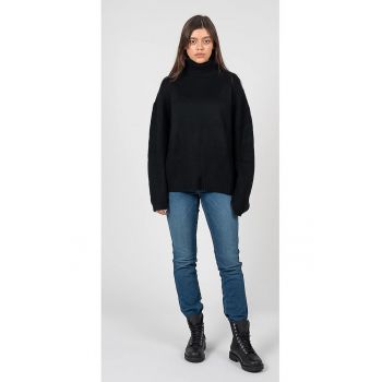Pulover cu maneci raglan si decolteu inalt - 40