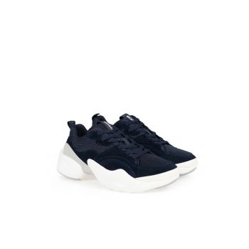 Pantofi sport cu segmente de plasa -