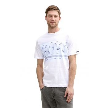 Tricou cu decolteu la baza gatului si imprimeu
