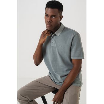 Tricou polo cu logo discret