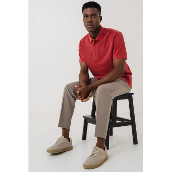 Tricou polo cu logo discret