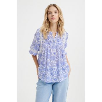 Bluza lejera cu model floral