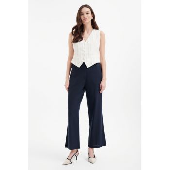 Pantaloni evazati din amestec de in