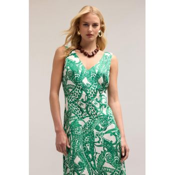 Rochie fara maneci cu decolteu in V si model
