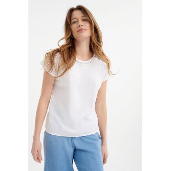 Tricou din amestec de modal cu perforatii