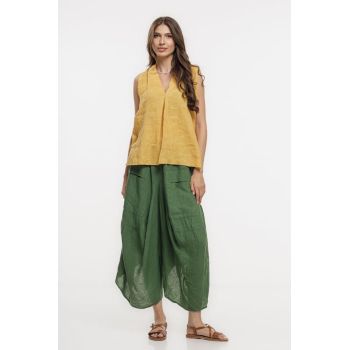 Bluza fara maneci din in cu decolteu si guler inalt, galben turmeric