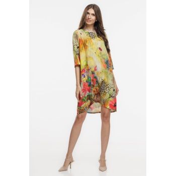 Rochie midi, dreapta, din vascoza fina, cu imprimeu pictural predominant galben