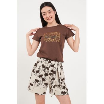 Tricou cu decolteu la baza gatului si imprimeu