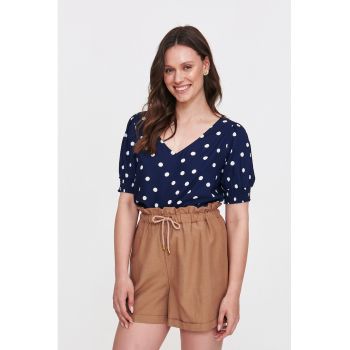 Bluza cu decolteu in V si buline