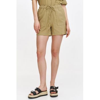 Pantaloni scurti din amestec de in cu snur in talie