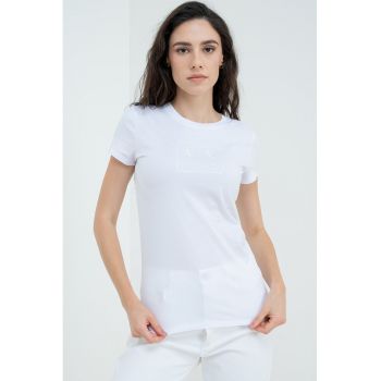 Tricou slim fit cu decolteu la baza gatului